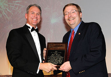 Photo of Governor Daugaard and Bob Faehn